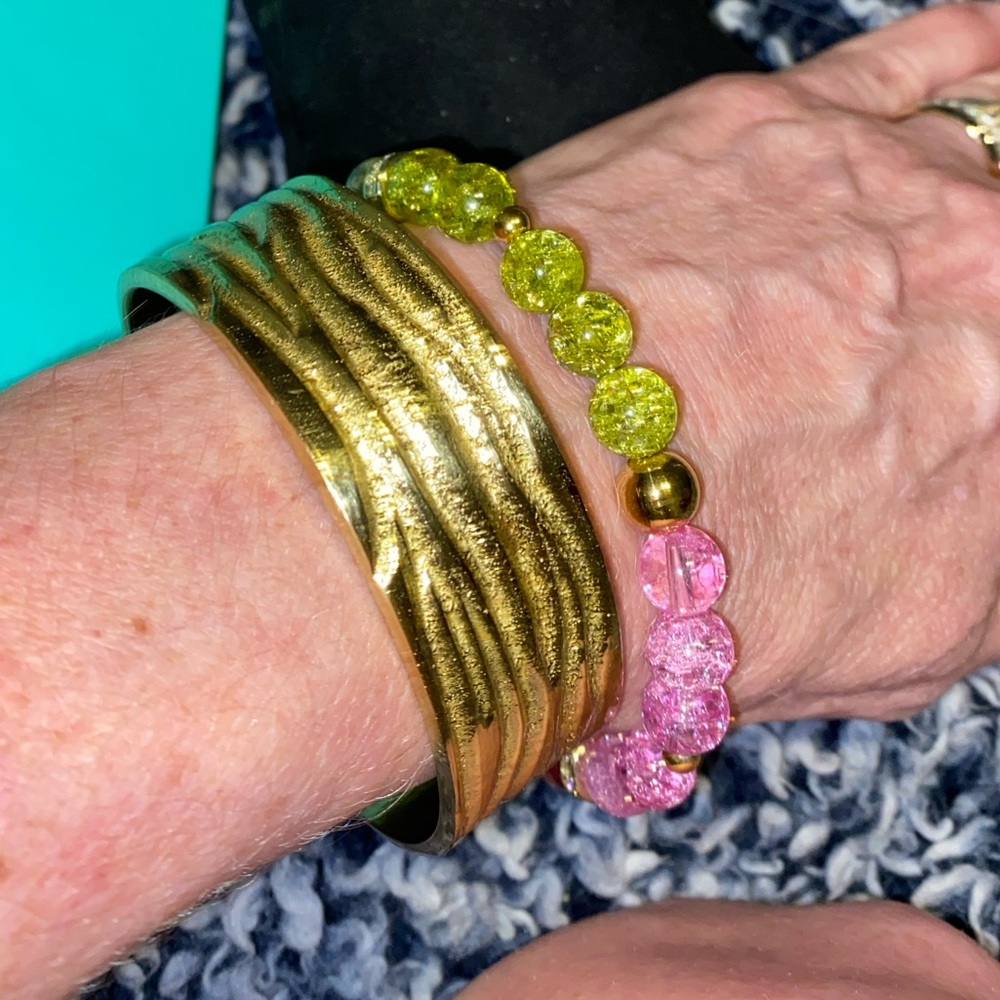 Rustic Cuff Bracelet Set. - Picture 5 of 7